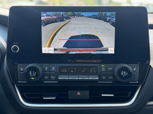 Used 2024 Toyota Grand Highlander XLE image 16