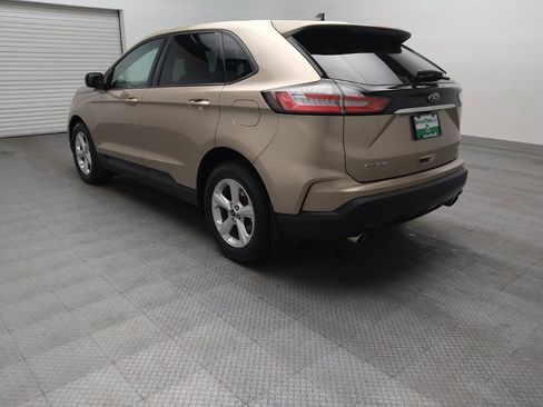 Used 2020 Ford Edge SE FWD image 5