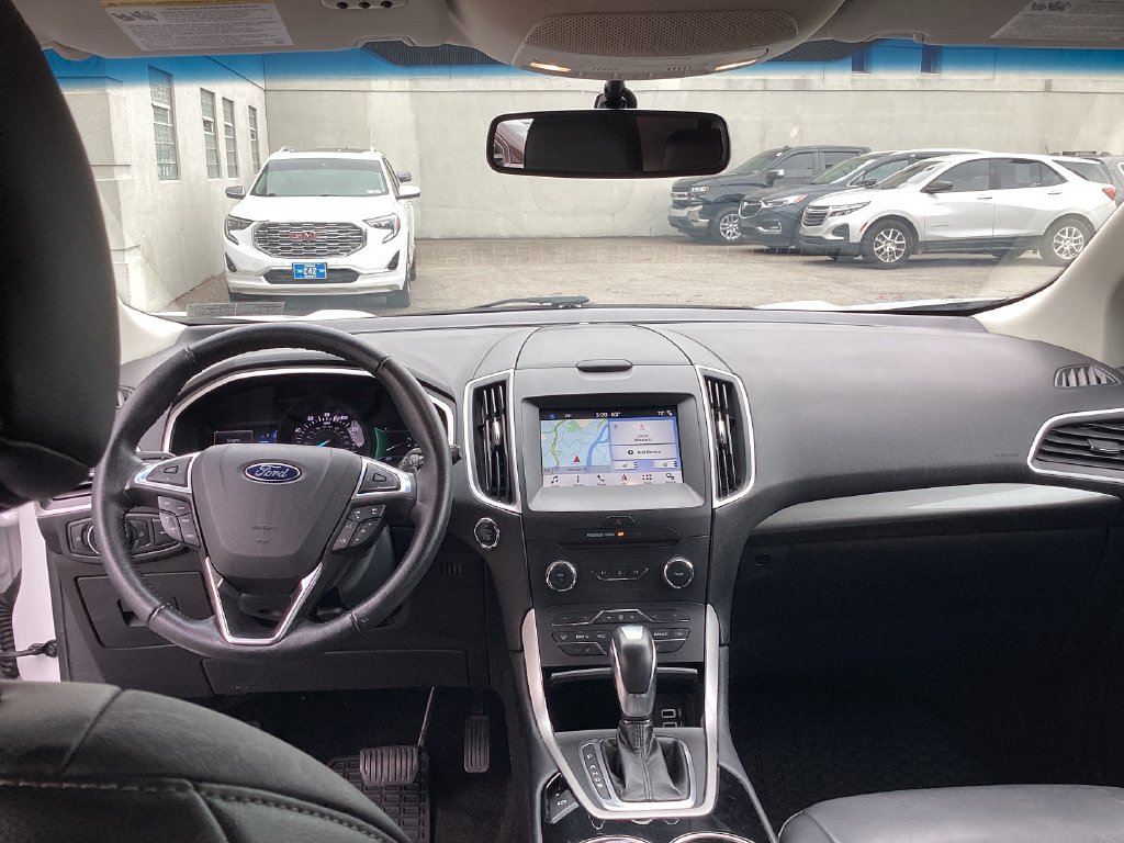 Used 2017 Ford Edge SEL w/ Equipment Group 201A AWD/4WD image 33