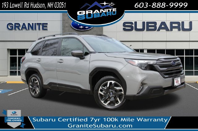 Used 2025 Subaru Forester Premium AWD/4WD image 1