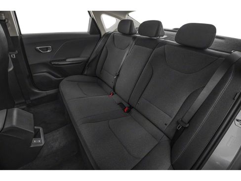 New 2026 Kia K4 FWD image 9