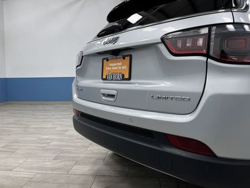 Certified 2024 Jeep Compass Limited image 30