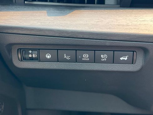 Certified 2024 Nissan Ariya AWD image 19