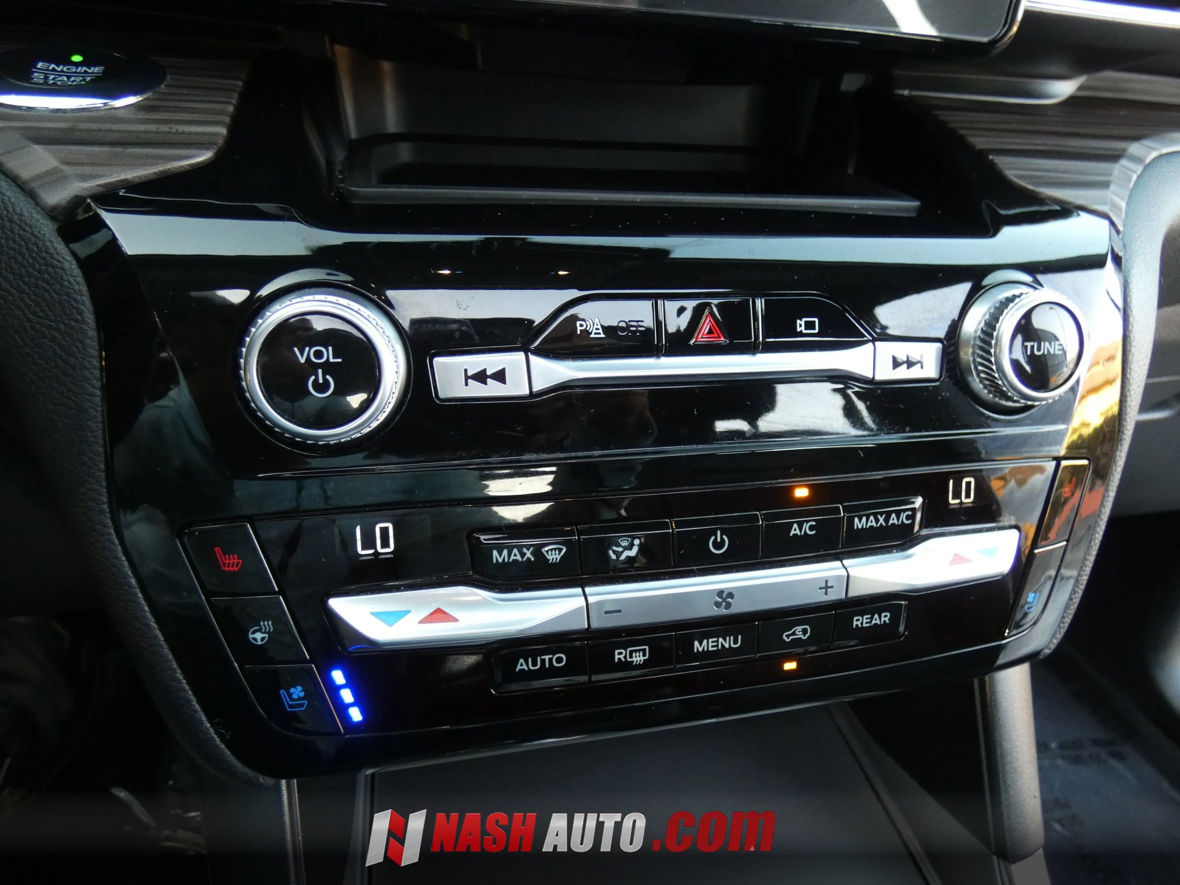 Used 2021 Ford Explorer Limited AWD/4WD image 58