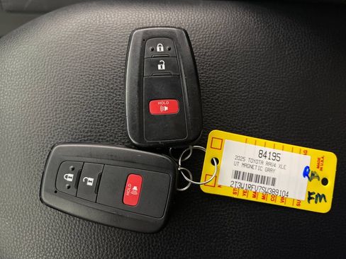 Certified 2025 Toyota RAV4 XLE FWD image 24