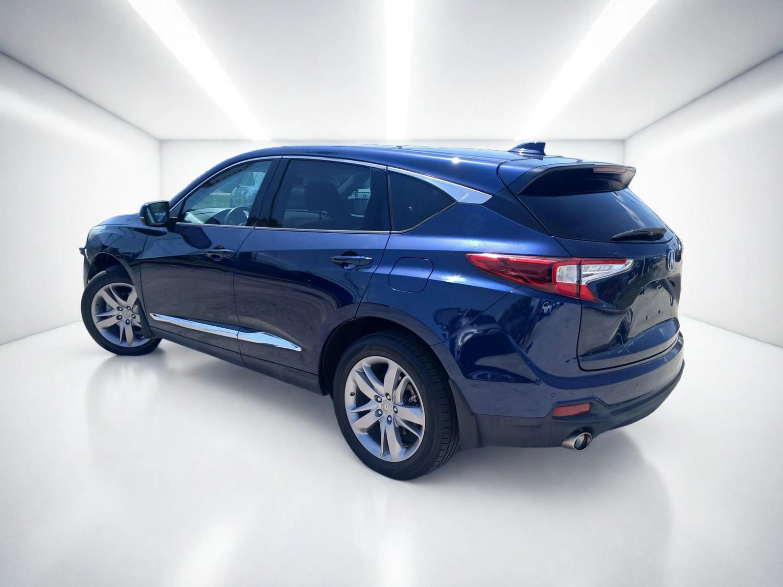 Used 2019 Acura RDX w/ Advance Package FWD image 2