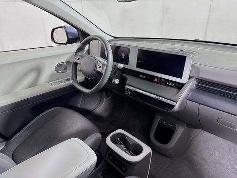Used 2024 Hyundai Ioniq 5 SEL image 28