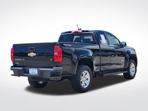 Used 2017 Chevrolet Colorado LT w/ LT Convenience Package AWD/4WD image 7