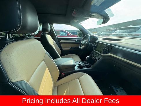 Used 2022 Volkswagen Atlas Cross Sport SEL R-Line AWD/4WD image 3