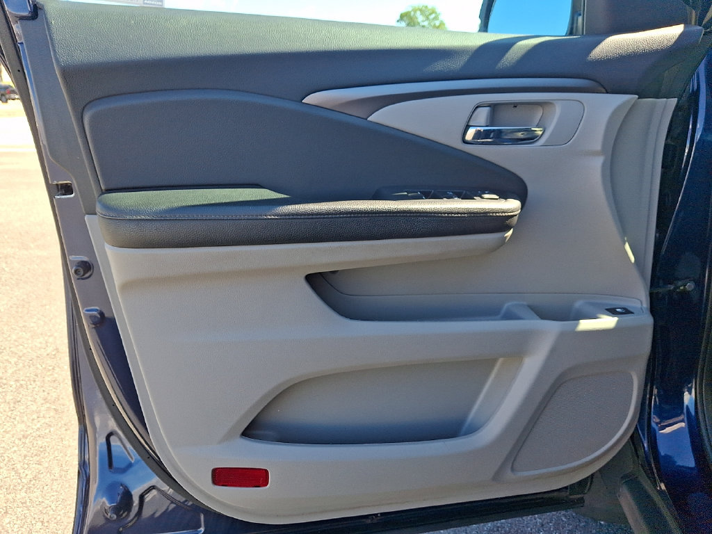 Used 2019 Honda Ridgeline RTL-T image 12