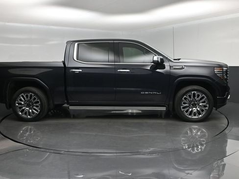 Used 2026 GMC Sierra 1500 Denali Ultimate AWD/4WD image 2