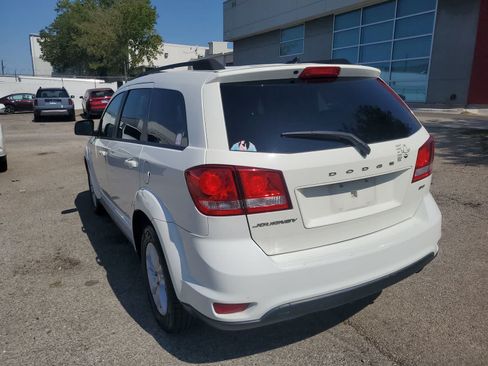 Used 2015 Dodge Journey SXT w/ Flexible Seating Group FWD image 3