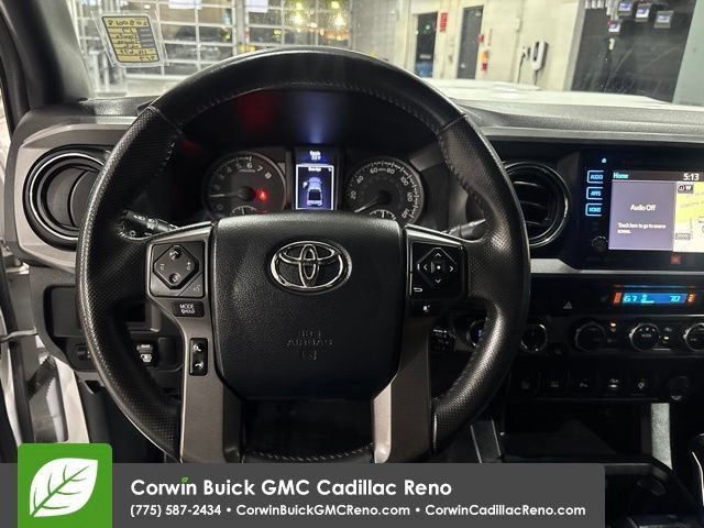 Used 2017 Toyota Tacoma TRD Off-Road AWD/4WD image 19