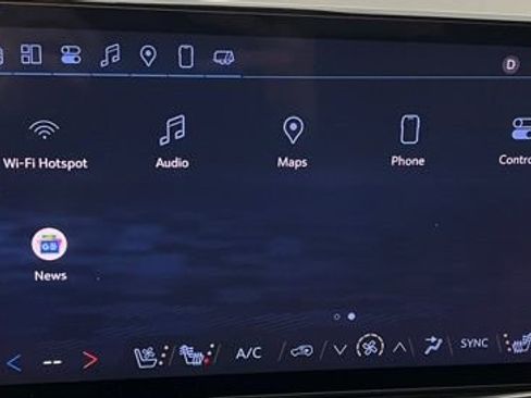 Used 2025 Chevrolet Suburban Premier AWD/4WD image 34