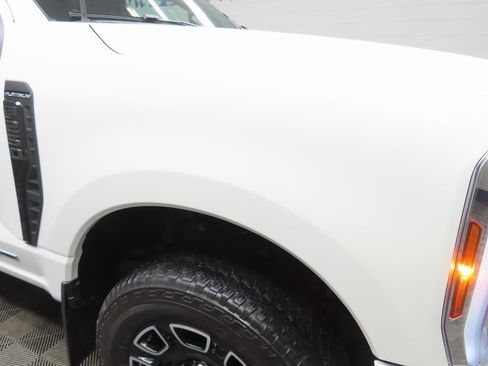 Used 2025 Ford F250 Platinum image 39