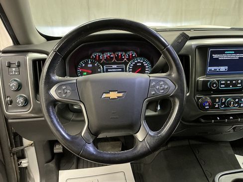Used 2018 Chevrolet Silverado 1500 LT w/ All Star Edition AWD/4WD image 12