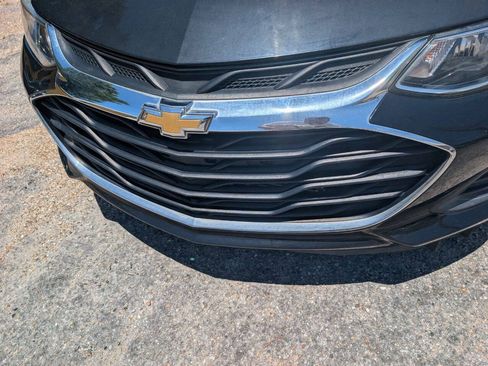 Used 2019 Chevrolet Cruze LS FWD image 10