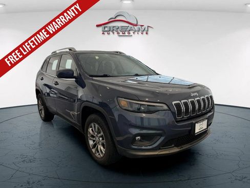 Used 2019 Jeep Cherokee Latitude Plus w/ Cold Weather Group AWD/4WD image 1