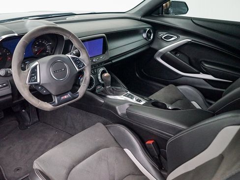 Used 2019 Chevrolet Camaro SS image 17