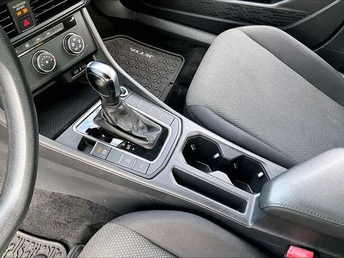 Used 2021 Volkswagen Jetta S image 15
