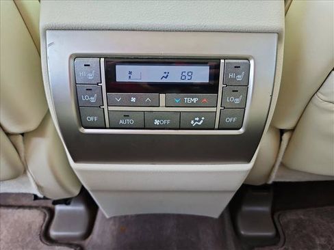 Used 2019 Lexus GX 460 Premium w/ Premium Package AWD/4WD image 18