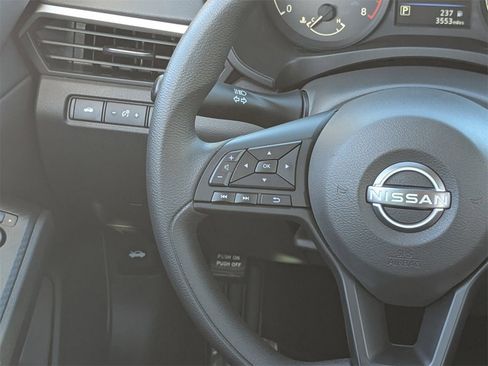 Used 2025 Nissan Altima 2.5 S image 17