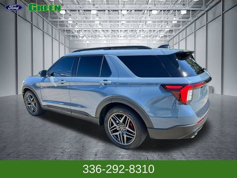Used 2025 Ford Explorer ST w/ Sun And Sound Package AWD/4WD image 3