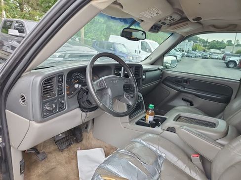 Used 2003 GMC Yukon SLT w/ 1SD Preferred Equipment Group AWD/4WD image 13