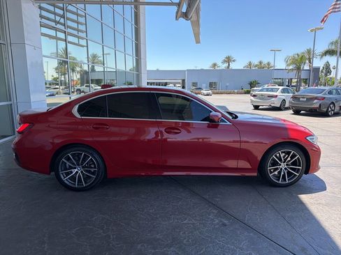 Used 2021 BMW 330i Sedan w/ Convenience Package RWD image 3