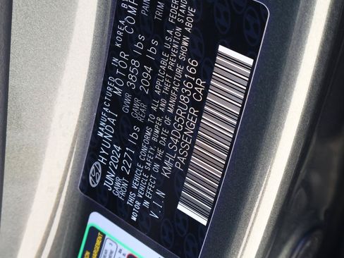 Used 2024 Hyundai Elantra SEL w/ Convenience Package FWD image 21