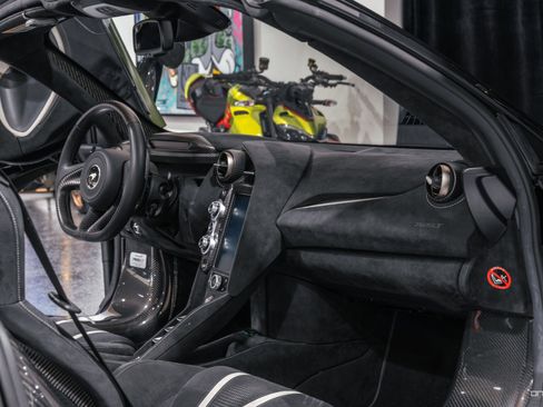 Used 2022 McLaren 765LT image 31