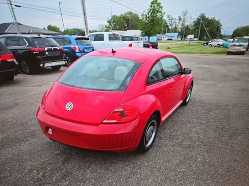 Used 2013 Volkswagen Beetle 2.5 FWD image 4
