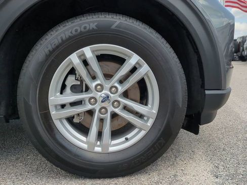 Used 2022 Ford Explorer XLT RWD image 11