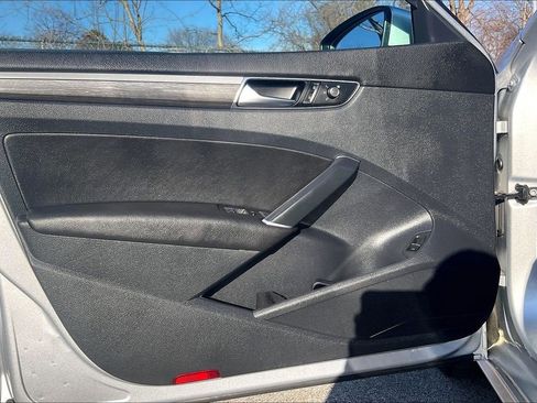 Used 2017 Volkswagen Passat 1.8T SE w/ SE Lighting Package image 23