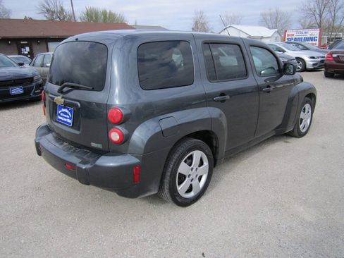 Used 2011 Chevrolet HHR LS FWD image 6