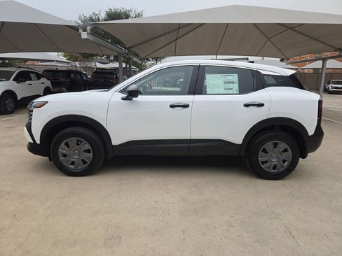 New 2026 Nissan Kicks S image 6