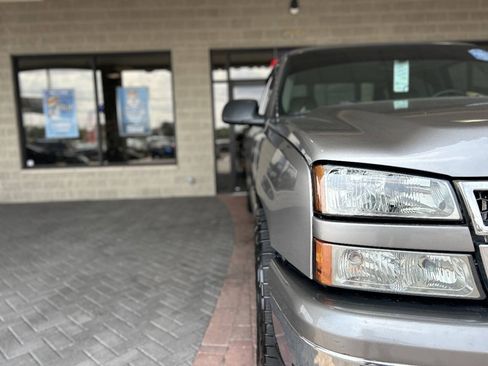 Used 2006 Chevrolet Silverado 1500 LT w/ Light Duty Power Package RWD image 21