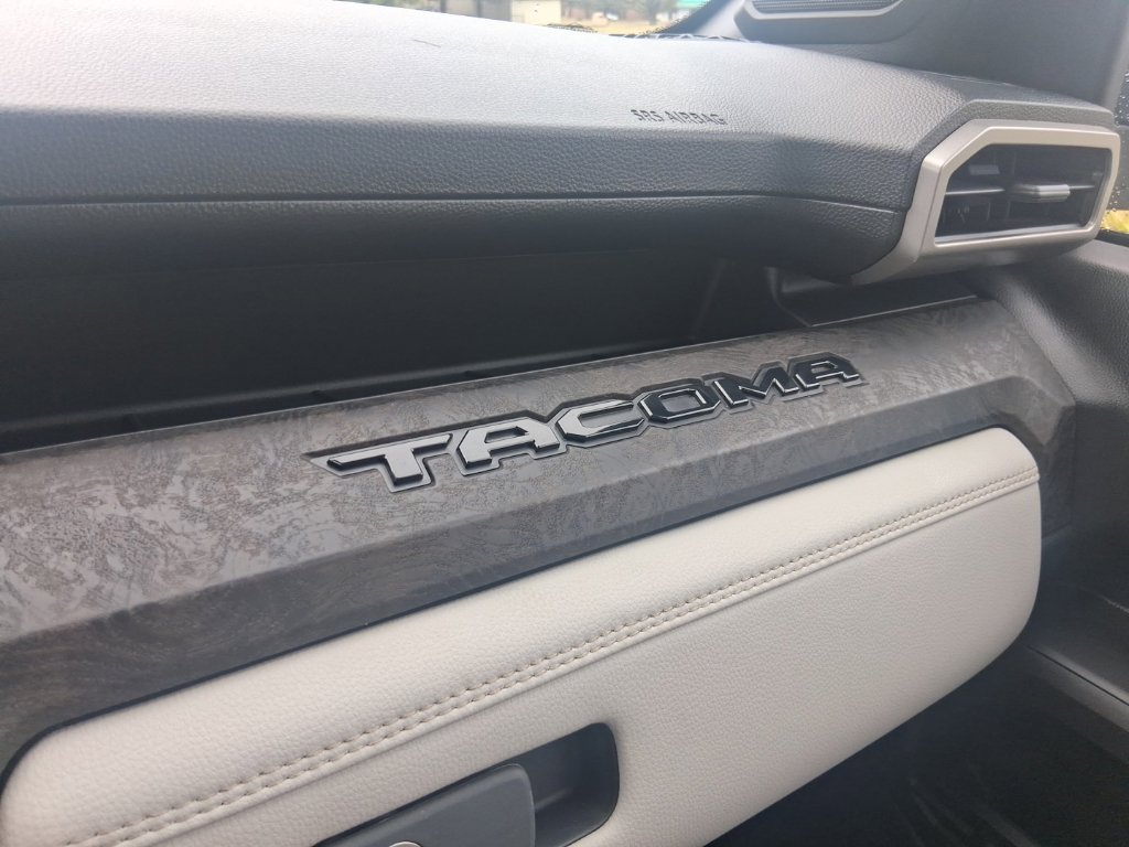 Used 2026 Toyota Tacoma Limited AWD/4WD image 27