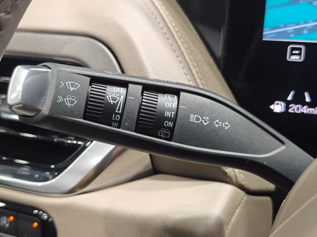Used 2026 GMC Yukon Denali w/ Advanced Technology Package AWD/4WD image 87