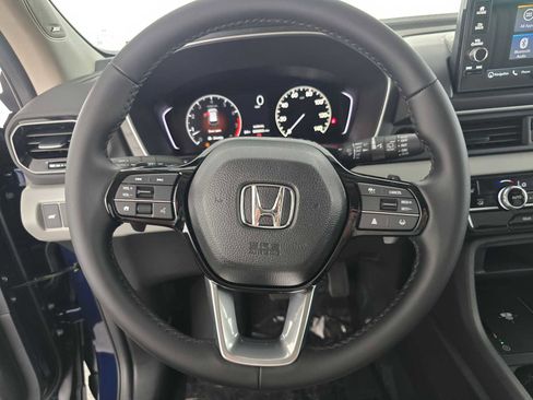 New 2025 Honda Pilot Touring image 24