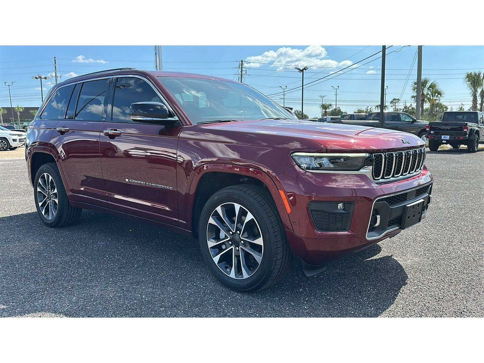 Used 2023 Jeep Grand Cherokee Overland w/ Adv Protech Group III RWD image 7