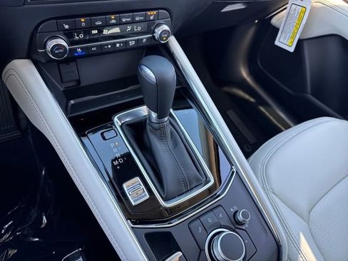 New 2025 MAZDA CX-5 AWD 2.5 S w/ Premium Plus Pkg image 15