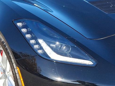 Used 2019 Chevrolet Corvette Stingray Coupe w/ 1LT image 11