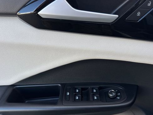 New 2026 Volkswagen Taos S image 9