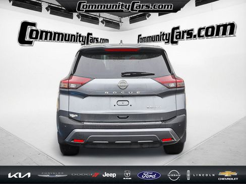 Used 2023 Nissan Rogue SL w/ SL Premium Package image 7