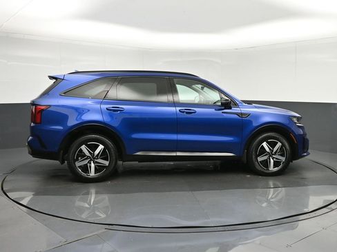 Used 2022 Kia Sorento S image 8