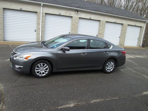 Used 2015 Nissan Altima 2.5 S w/ Power Driver Seat Package image 3