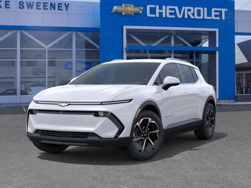 New 2026 Chevrolet Equinox EV LT image 6