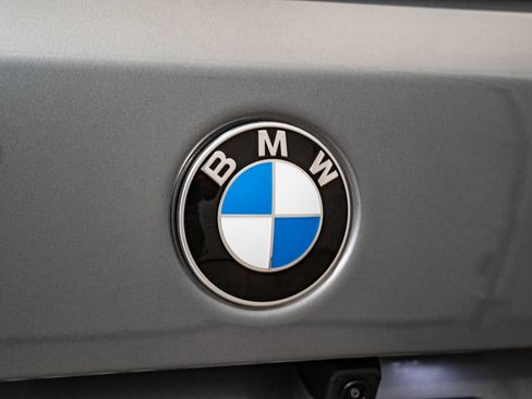 New 2026 BMW X5 xDrive40i w/ M Sport Package AWD/4WD image 17
