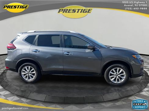 Used 2019 Nissan Rogue SV image 4